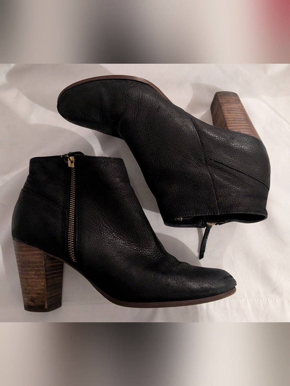 Cole Haan Black Leather Ankle Booties Stacked Heel Side Zip 9.5B